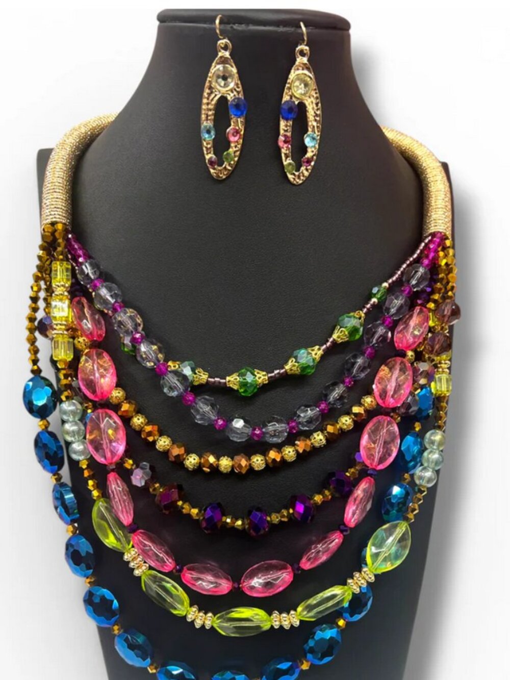 Beaded Mulitcolor Necklace with matching earrings